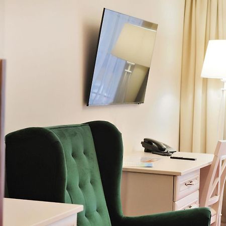 Malutkie Resort Радомско Екстериор снимка