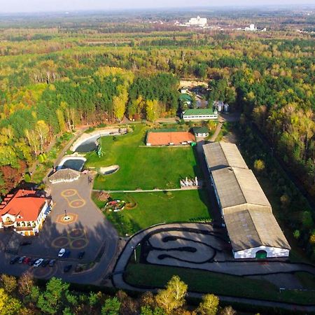 Malutkie Resort Радомско Екстериор снимка