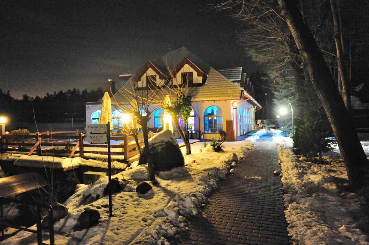 Malutkie Resort Радомско Екстериор снимка