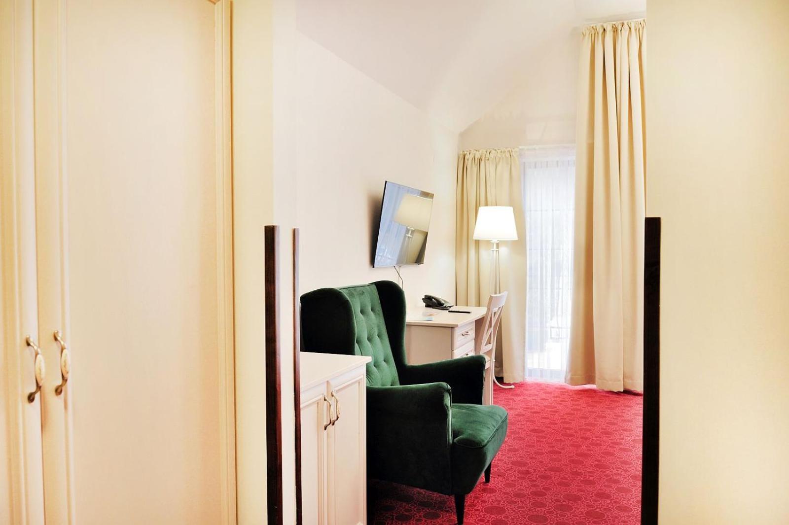 Malutkie Resort Радомско Екстериор снимка