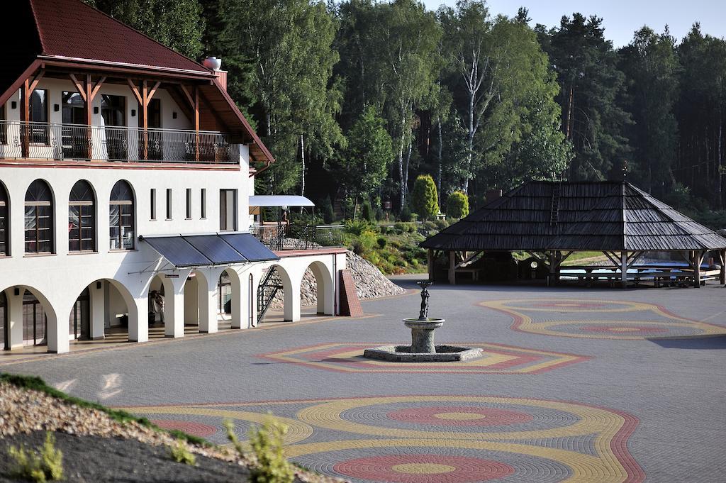 Malutkie Resort Радомско Екстериор снимка