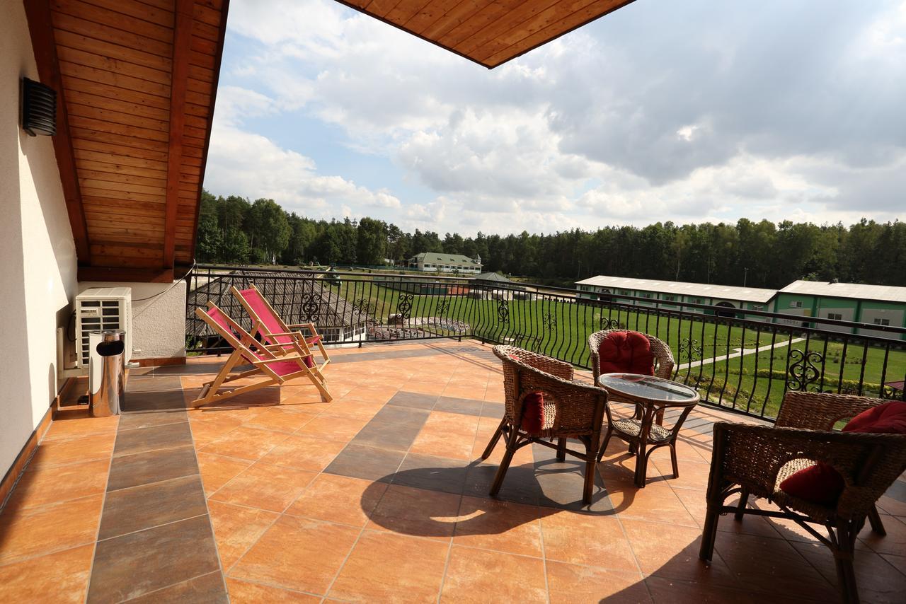 Malutkie Resort Радомско Екстериор снимка